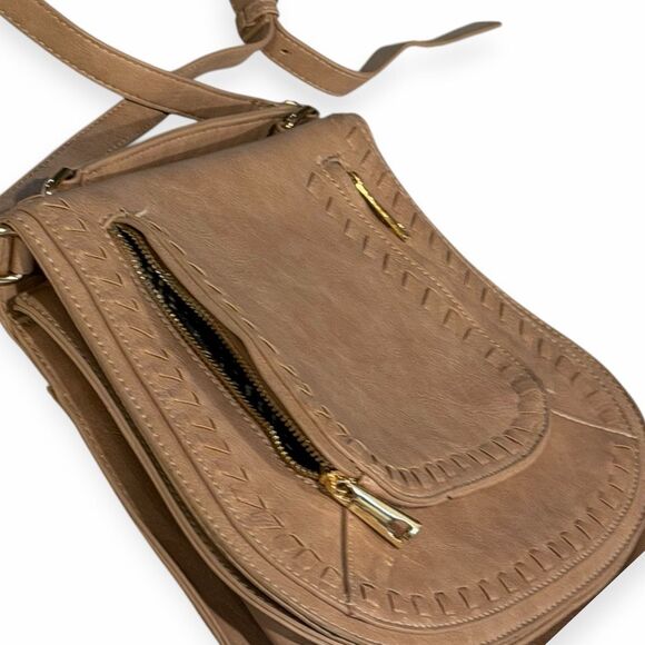 URBAN EXPRESSIONS Women’s Beige Faux Leather Crossbody Bag - Picture 7 of 7